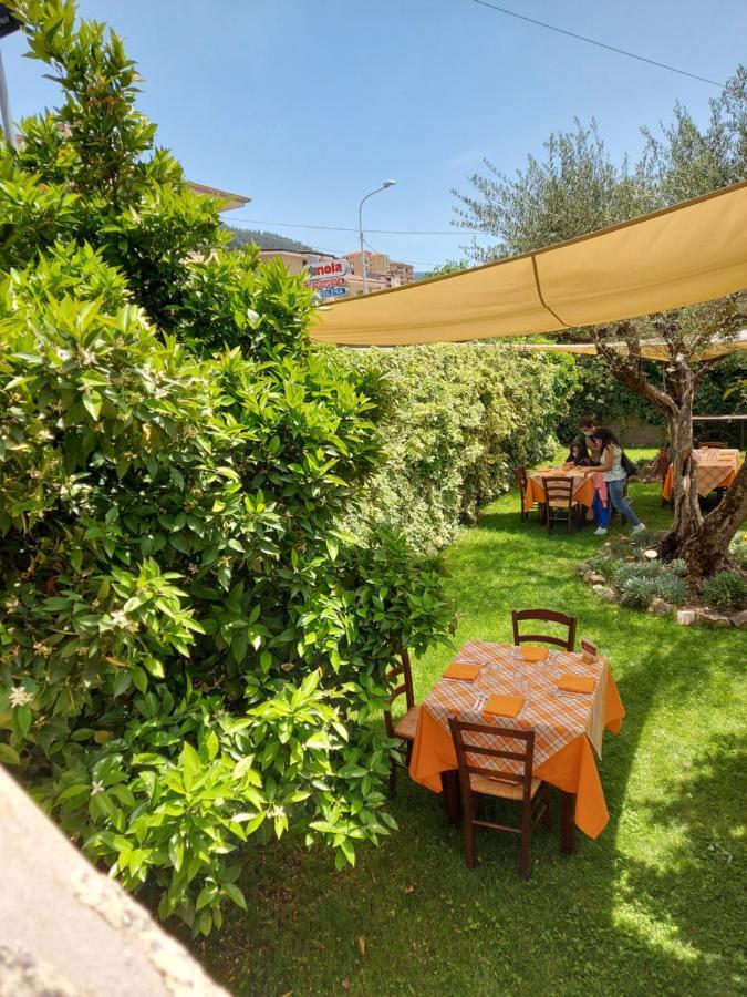 Agriturismo Macchiapiede 萨拉孔西利纳 外观 照片