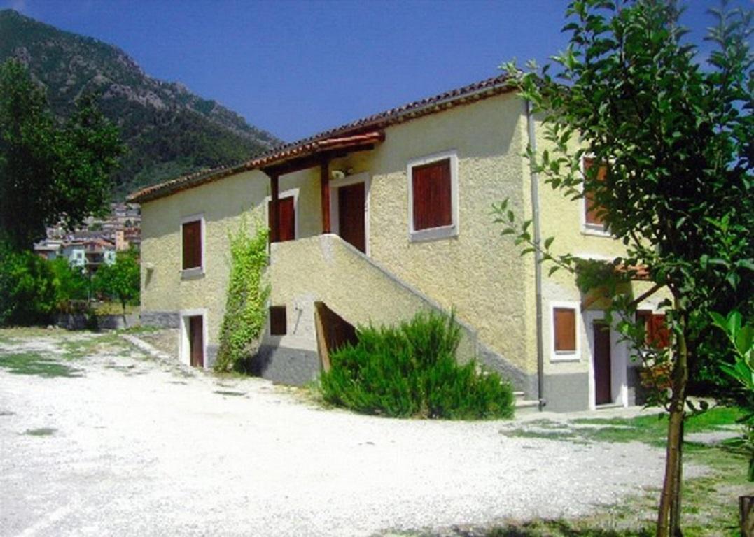 Agriturismo Macchiapiede 萨拉孔西利纳 外观 照片